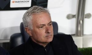 MK体育下载-遭费内巴切解雇！穆帅连续2年欧冠附加赛出局，联赛亚军&amp;欧联16强