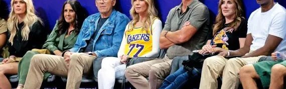 MK体育-巴斯家族内斗背后的政治风向|詹姆斯|珍妮|湖人|ESPN|珍妮-巴斯_新浪体育_新浪新闻