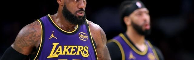 篮板+防守全倒数！湖人终于重启双塔：多么痛的领悟