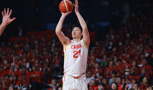 MK体育在线-胡金秋：最爱玩金铲铲，第一份工资和队友吃了麦当劳